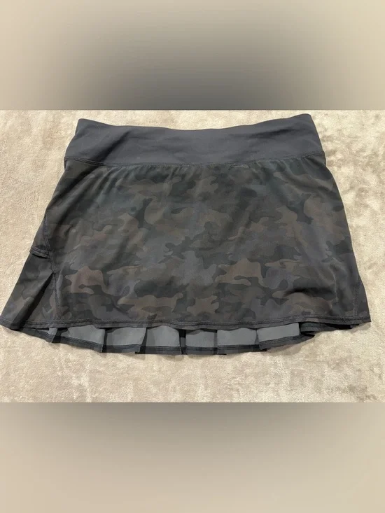 lululemon athletica Black Camo Pleated Tennis Skort - Picture 2 of 6